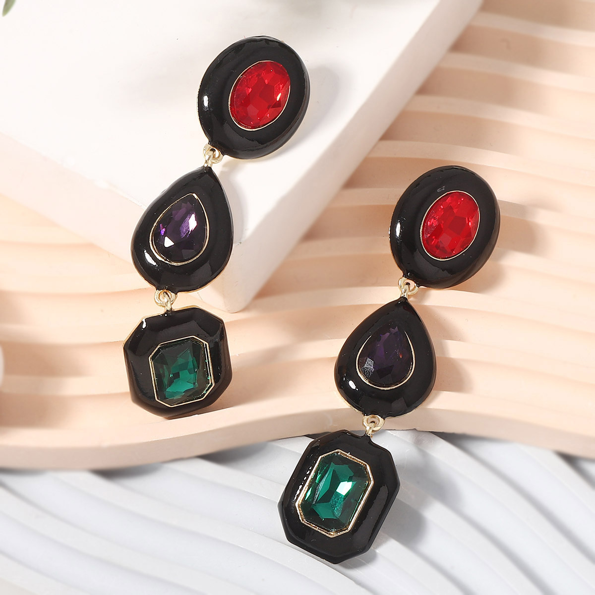 Retro-chic enamel, unique ethn - Ethnic Chic Fashion recension och pris