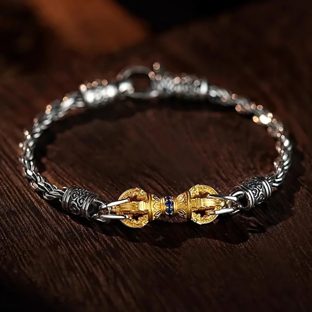 Tibetan Buddhist Charm Chinese - Ethnic Chic Fashion recension och pris